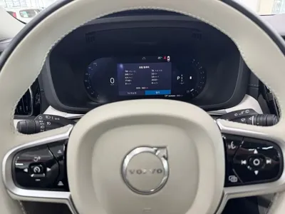 Volvo XC60 2026, 588 км, за 41042.37 USD - фото 8