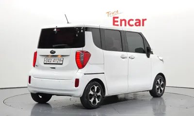 Kia Ray 2017, 171056 км, за 3870.68 USD