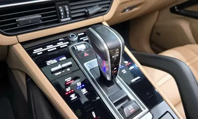 Porsche Cayenne 2020, 83713 км, за 49855.47 USD - фото 18