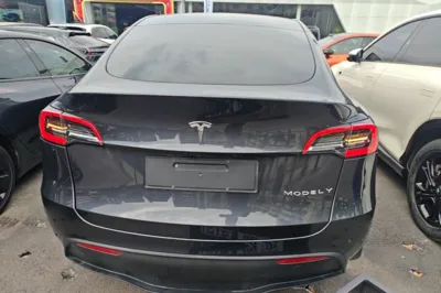 Tesla Model Y 2024, 37700 км, за 31697 USD