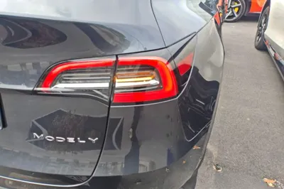 Tesla Model Y 2024, 37700 км, за 31697 USD - фото 9