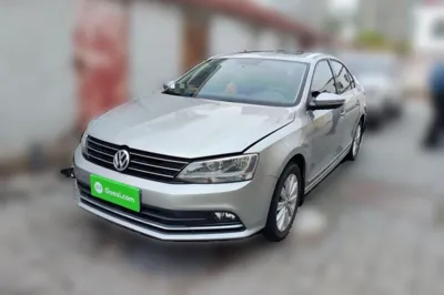 Volkswagen Sagitar · 2015 год