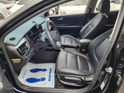Kia Stonic 2018, 127561 км, за 5795.4 USD - фото 17