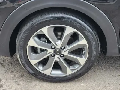 Kia Stonic 2018, 127561 км, за 5795.4 USD - фото 19