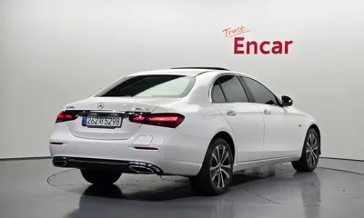 Mercedes-Benz E-Class 2021, 155377 км, за 17526.59 USD
