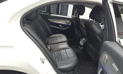 Mercedes-Benz E-Class 2018, 52109 км, за 15276.6 USD - фото 11