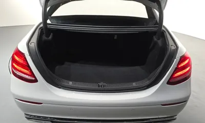 Mercedes-Benz E-Class 2018, 52109 км, за 15276.6 USD - фото 16