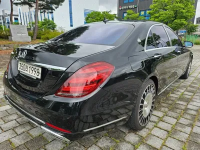 Mercedes-Benz S-Class 2015, 196400 км, за 13456.74 USD