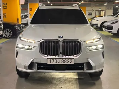 BMW X7 2024, 33500 км, за 70727.4 USD - фото 2