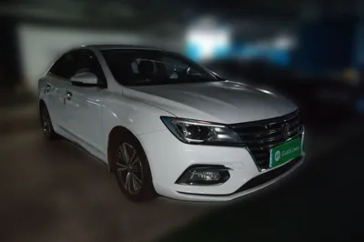 Roewe i5 2019, 33000 км, за 4664 USD