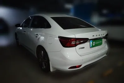 Roewe i5 2019, 33000 км, за 4664 USD