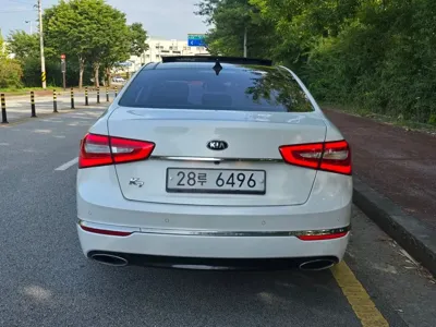 Kia K7 2014, 164570 км, за 3908.3 USD