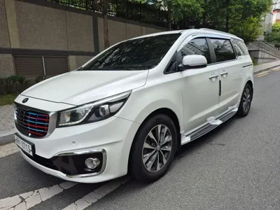 Kia Canival · 2017 год