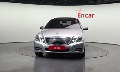 Mercedes-Benz E-Class 2012, 59685 км, за 5222.11 USD