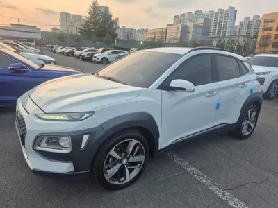 Hyundai Kona 2019, 127456 км, за 8205.33 USD