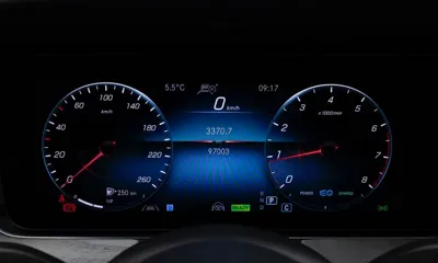 Mercedes-Benz E-Class 2023, 97001 км, за 30723.48 USD - фото 8