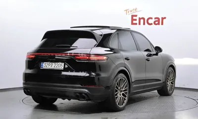 Porsche Cayenne 2023, 36493 км, за 71550.48 USD