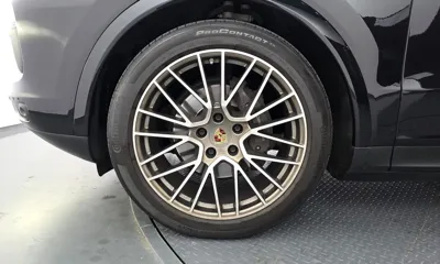 Porsche Cayenne 2023, 36493 км, за 71550.48 USD