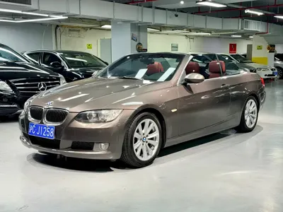 BMW 3 Series (Import) · 2009 год