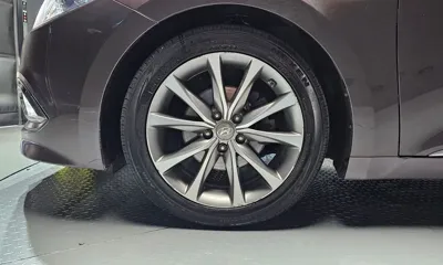 Hyundai Grandeur 2015, 101957 км, за 4466.63 USD