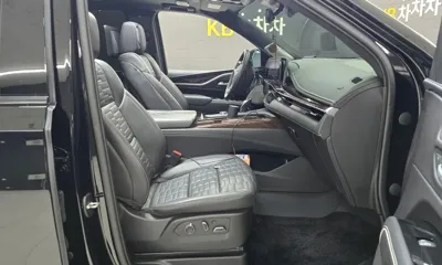 Cadillac Escalade 2023, 24500 км, за 64001.58 USD - фото 8