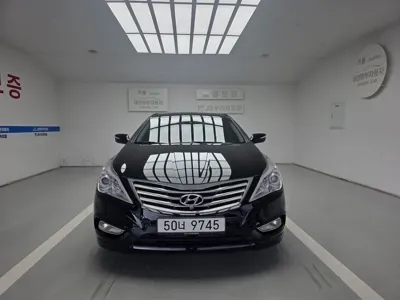 Hyundai Grandeur 2011, 152245 км, за 2730.29 USD