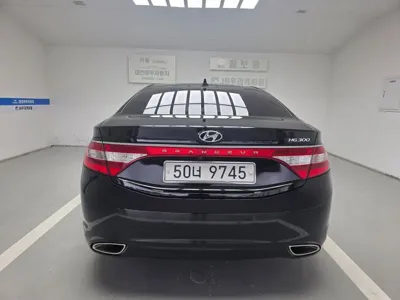 Hyundai Grandeur 2011, 152245 км, за 2730.29 USD