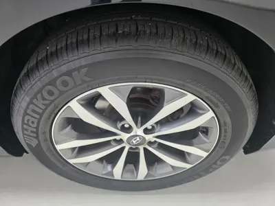 Hyundai Grandeur 2011, 152245 км, за 2730.29 USD