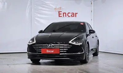 Hyundai Sonata 2022, 128020 км, за 12384.1 USD