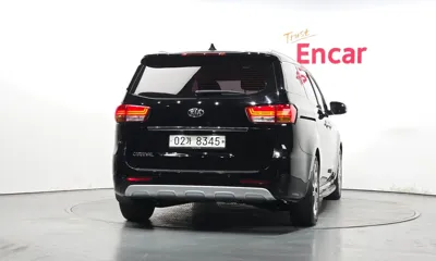 Kia Canival 2017, 99779 км, за 9183.41 USD