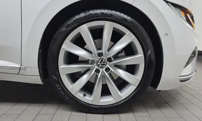 Volkswagen Arteon 2022, 47360 км, за 19008.16 USD