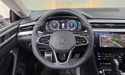 Volkswagen Arteon 2022, 47360 км, за 19008.16 USD - фото 13