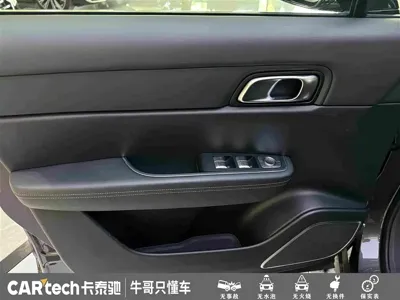 Li Auto Li ONE 2021, 64600 км, за 18515.04 USD - фото 15