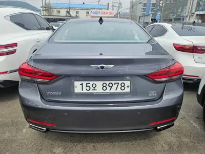 Hyundai Genesis 2015, 163861 км, за 5818.11 USD