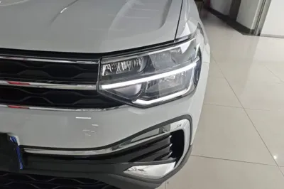 Volkswagen Tharu 2025, 3200 км, за 18380 USD