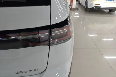 Volkswagen Tharu 2025, 3200 км, за 18380 USD