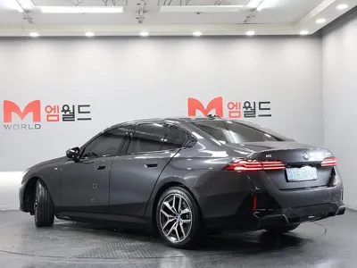 BMW i5 2024, 36269 км, за 43517.94 USD