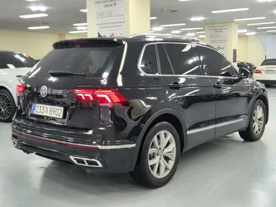 Volkswagen Tiguan 2018, 90782 км, за 9780.75 USD