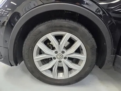 Volkswagen Tiguan 2018, 90782 км, за 9780.75 USD