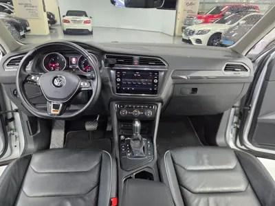 Volkswagen Tiguan 2018, 90782 км, за 9706.85 USD - фото 7