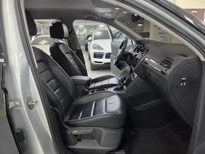 Volkswagen Tiguan 2018, 90782 км, за 9706.85 USD - фото 10