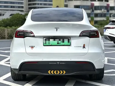 Tesla Model Y 2024, 63000 км, за 27221.37 USD - фото 9
