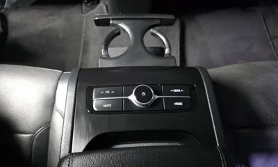 Hyundai Grandeur 2018, 96829 км, за 8730.47 USD - фото 27
