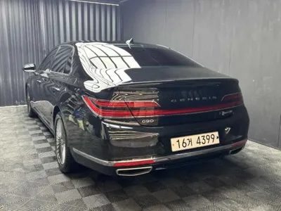 Genesis G90 2019, 57842 км, за 17907.14 USD