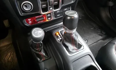 Jeep Gladiator 2021, 62582 км, за 25928.84 USD - фото 9