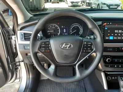 Hyundai Sonata 2016, 148000 км, за 3610.35 USD - фото 20