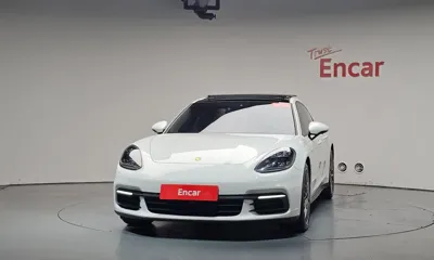 Porsche Panamera 2018, 140255 км, за 30930.51 USD