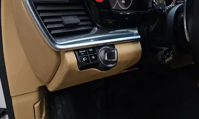 Porsche Panamera 2018, 140255 км, за 30930.51 USD - фото 29