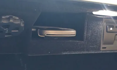 Porsche Panamera 2018, 140255 км, за 30930.51 USD - фото 33