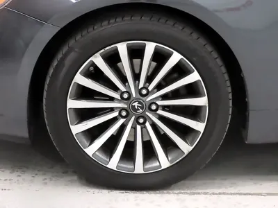 Kia K7 2012, 141221 км, за 2953.92 USD